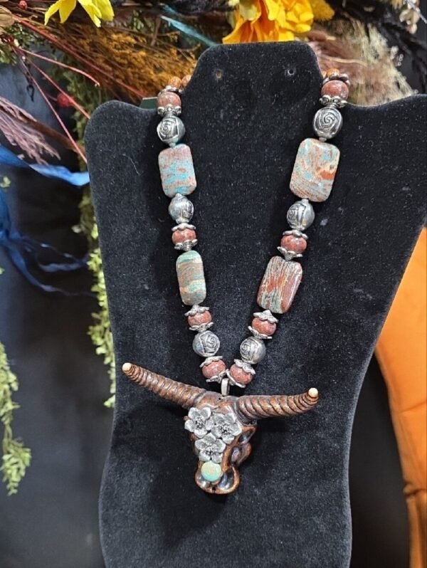 Aurum Grove Longhorn pendant necklace in turquoise